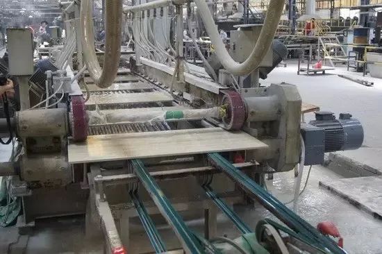 陶瓷廠異味大、被投訴，潔匠現(xiàn)場(chǎng)抽取廢氣做檢測(cè)、研制有效除臭劑！