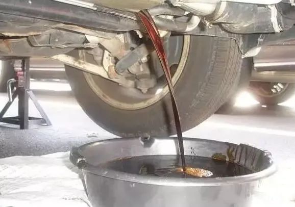 潔匠凈化·的凈工業(yè)除臭劑_廢機(jī)油處理難度大，擺脫“惡臭異味”又有什么方向？